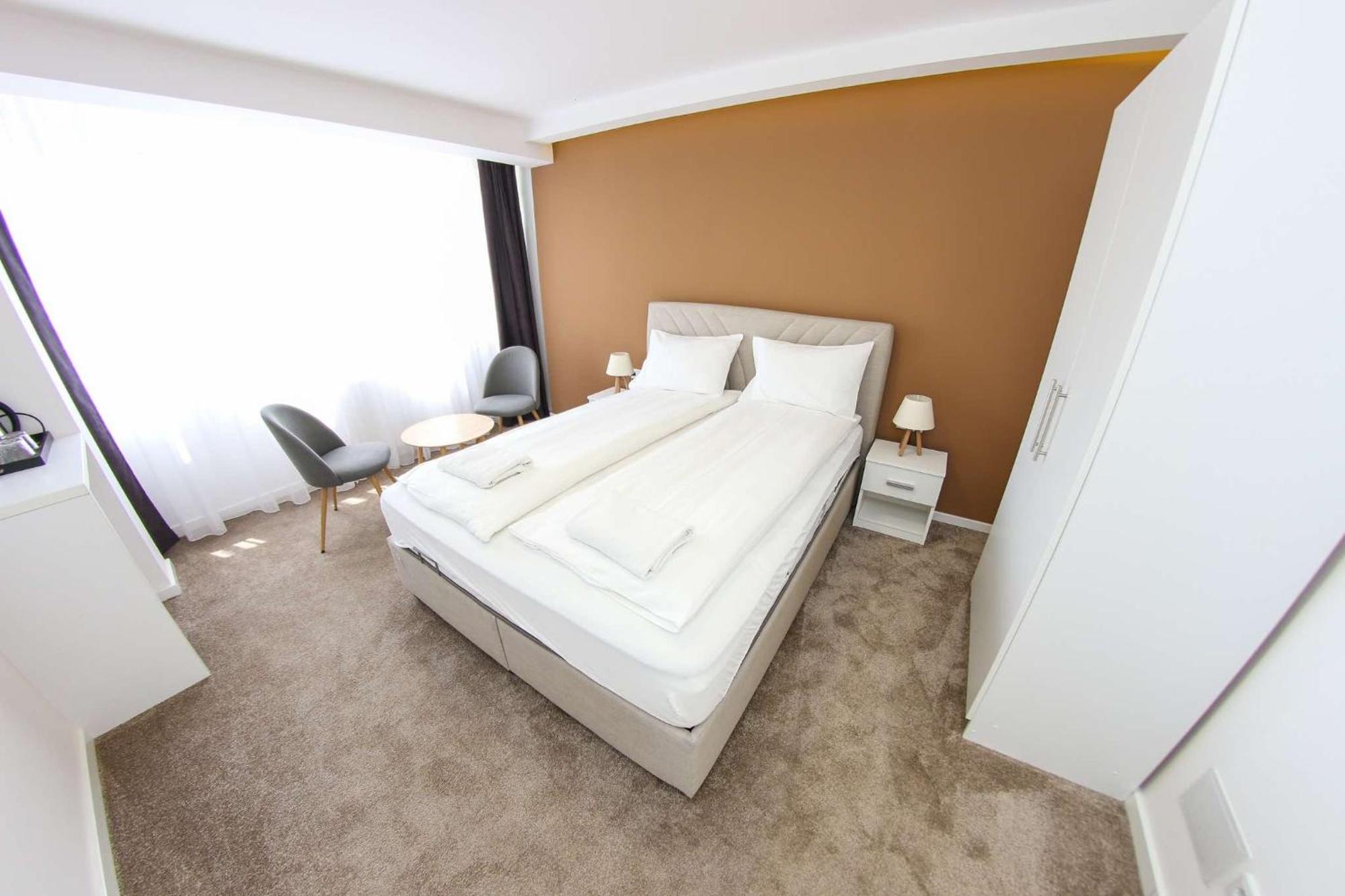 Like Guest house