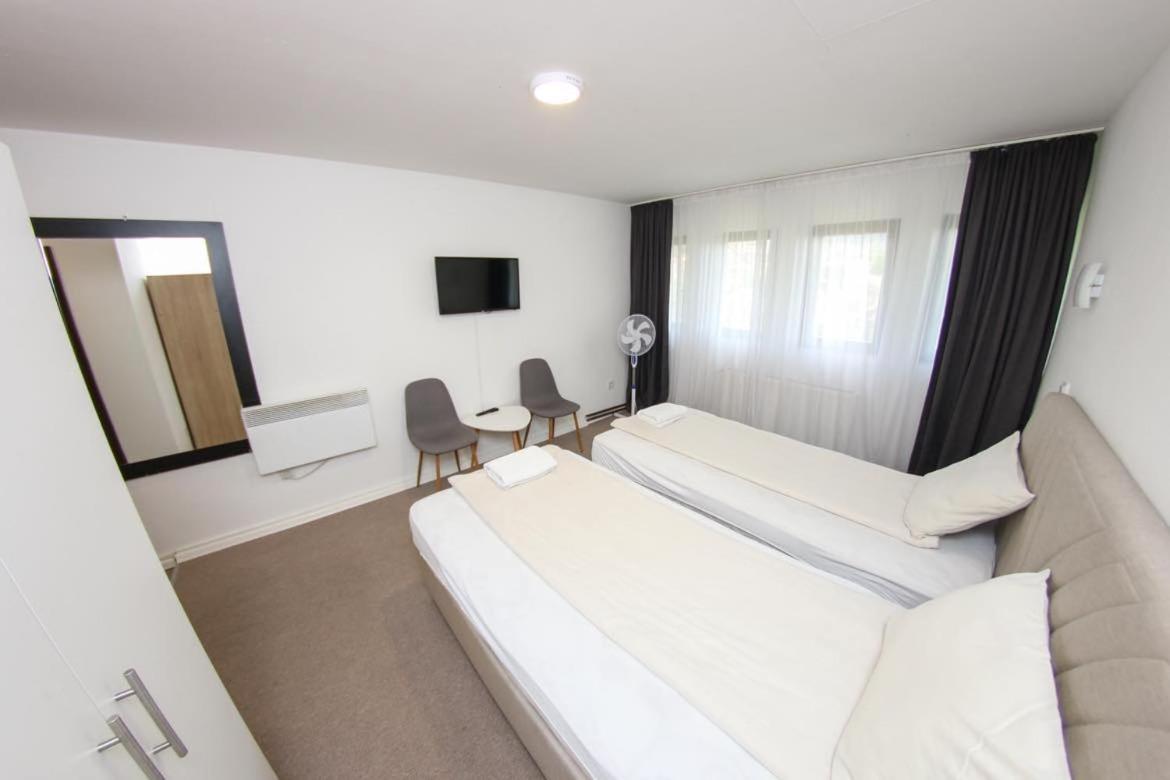 Like Guest house