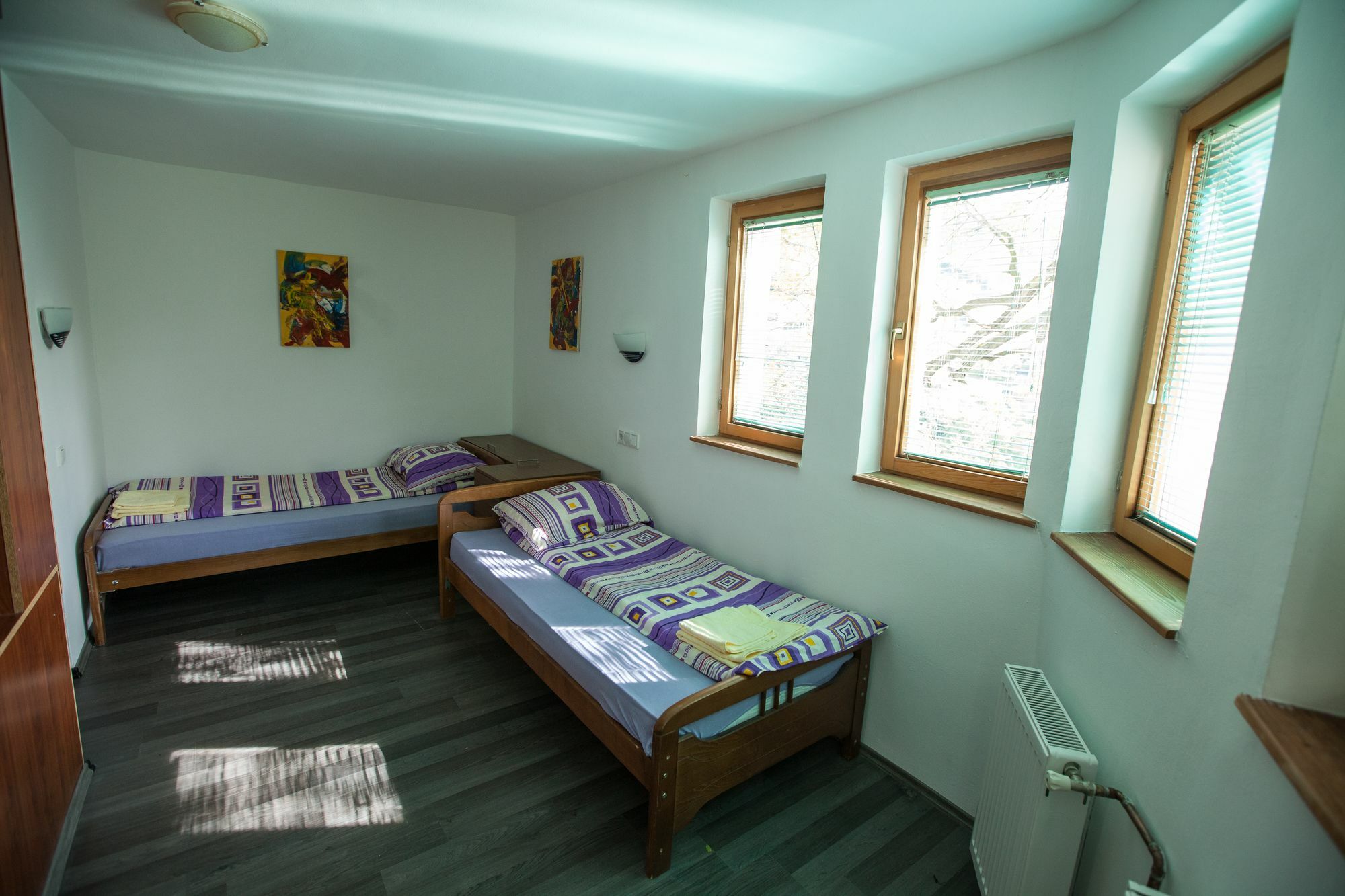Like Guest house